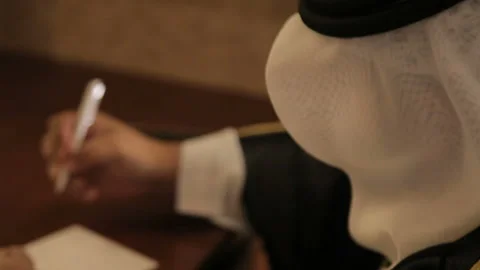 Arabic man writing Stock Footage 87968622