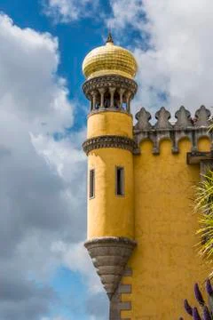 Arabic style tower on one side of the Palacio da Pena Foto stock