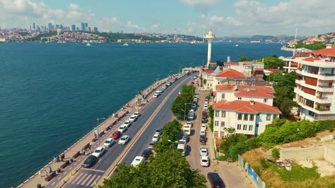 Arafly view a busy road next to. Video stock 284675877