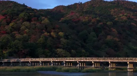 Arashiyama Moon Crossing Bridge Stockbeeldmateriaal 21364684