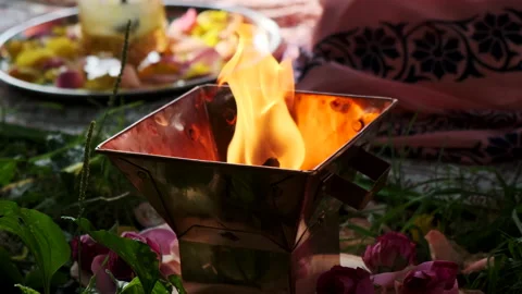 Arathi ritual. fire of shakti 스톡 동영상 166011899