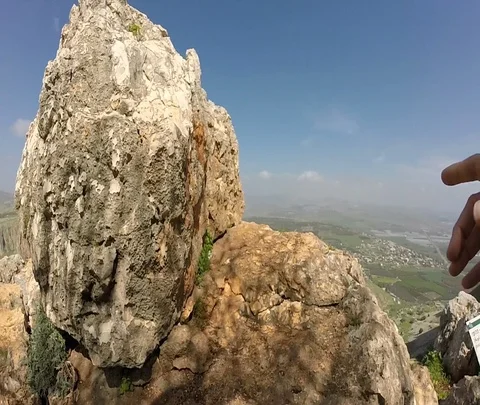 Arbel Cliffs 03 動画素材 111152740