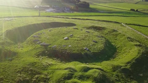 Arbor Low Stone Circle Circling Drone View, Sunset, Derbyshire, UK, Neolithic 2K Video stock 172285174