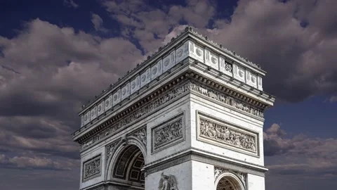 Arc de Triomphe (against the moving clouds, 4K), time lapse, Paris, France. Video stock 239670358