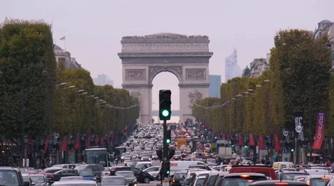 Arc de Triomphe and Champs-Elysees Medium Shot 動画素材 57222333