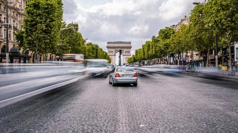 Arc de Triomphe &amp; Champs Elysees time lapse Stockbeeldmateriaal 119032310