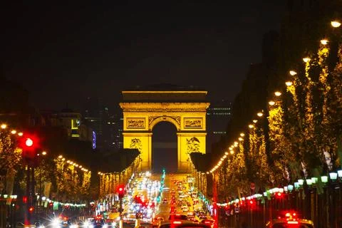 The Arc de Triomphe de l Etoile in Paris PARIS - OCTOBER 13: The Arc de Tr... Stock-Fotos