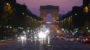 Arc de Triomphe at dusk Stock-Footage 86091888