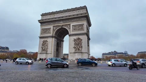 Arc de Triomphe Paris traffic roundabout Place Charles de Gaulle urban traffic Video stock 324948266