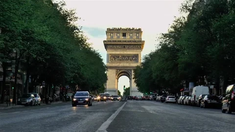 Arc de Triomphe, Triumphal Arch in Paris, France. 스톡 동영상 145568221