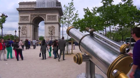 The Arc De Triompne in Paris with a telescope viewer foreground. Stock Footage 41581831