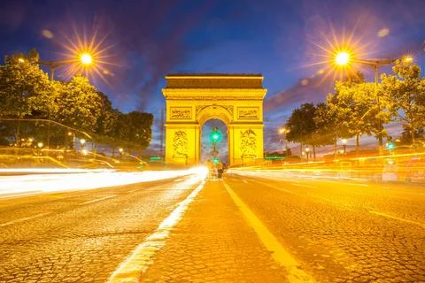 Arc of Triomphe Paris Arc of Triomphe Champs Elysees Paris city at sunset ... Foto stock