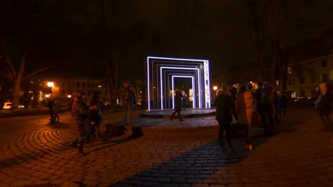 Arc of white LED light with timer on STARO RIGA night life festival 스톡 동영상 92917282