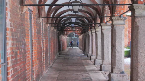 Arcades under the old town building in Lubeck, Germany Stockbeeldmateriaal 85978858