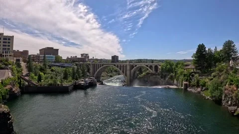 Arch bridge and river Video stock 284171441