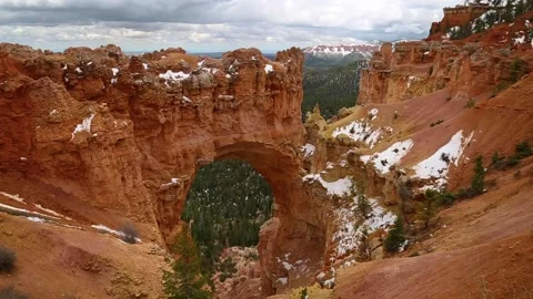 Arch in Canyon Video stock 136764457