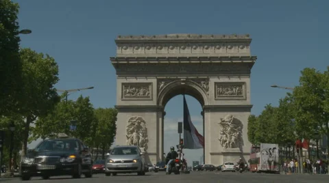 The Arch de Triumph in Paris, traffic (four) Stock Footage 5298232