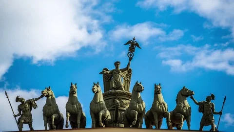 Arch of General Staff Building (Saint Petersburg landmark) Stockbeeldmateriaal 84566405