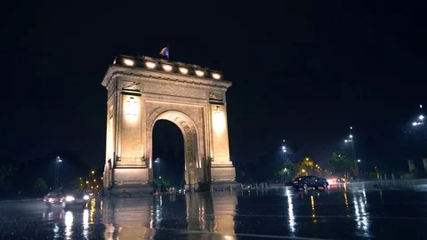 The Arch of Triumph in Bucharest during a thunderstorm Stockbeeldmateriaal 80332415