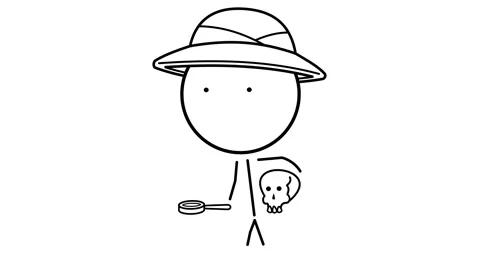 Archaeologist with a magnifying glass 動画素材 296295635