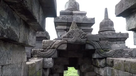 Arched gate, Borobudur Temple, Buddhist stupa, Java, Indonesia Vidéo 148993416