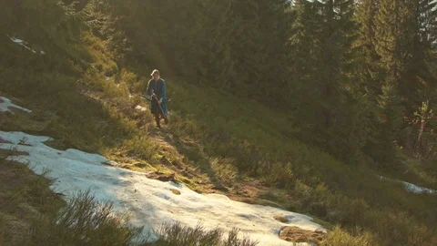Archer in costume hunting in the mountain forest Video stock 80506870