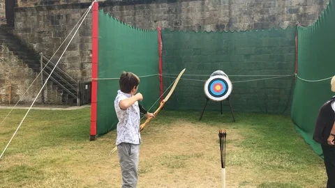 Archery no sound Stock Footage