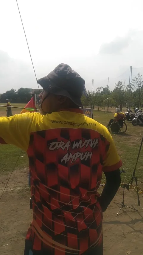 Archery using teeth Stock Footage 256029631