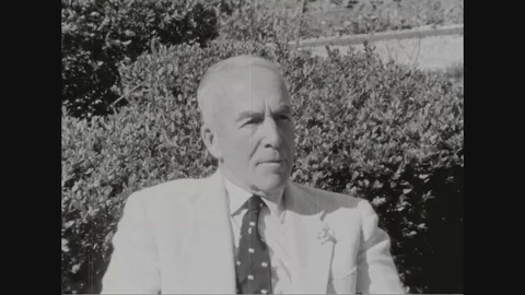 Archibald MacLeish answer the question asked by reporter - 1959 스톡 동영상 106396835