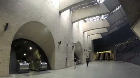 Architectural Design in London's Underground System - Southwark Station Video stock 41068936