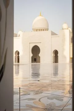 Architectural details of the sublime Abu Dhabi mosque - United Arab Emirate.. Stock Photos