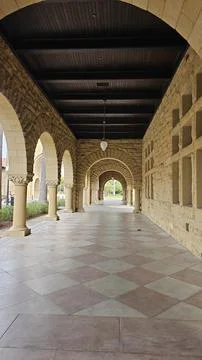 Architectural Elegance of a Stone Arcade Foto stock