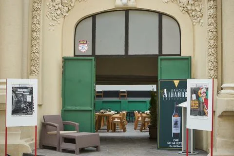 Architecture in downtown Bucharest Stockfoto's