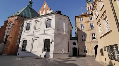Architecture of Warsaw's old town. Video stock 76985208