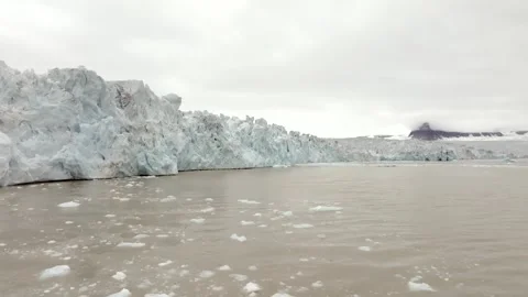 Arctic circle massive icecap and arctic ocean, Aerial view Stock-Footage 302730073