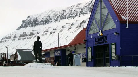 Arctic coal mine worker statue at the street of Longyearbyen, Norway. Stock Footage 60434933