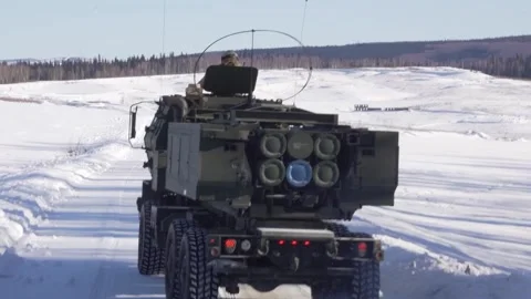 ARCTIC EDGE 2024: Fox 2/14 Marines conduct live-fire crew served range Stockbeeldmateriaal 267073733