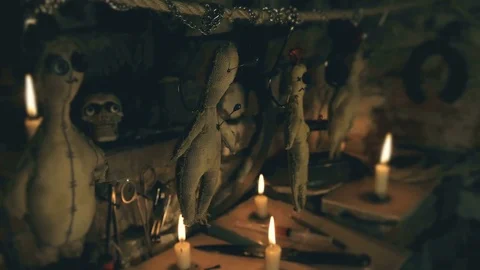 Area ritual with the voodoo doll Stockbeeldmateriaal 80771832