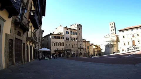 Arezzo Piazza Grande Stockbeeldmateriaal 72756291