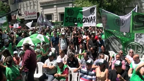 Argentine state workers vow to strike on the first day of Milei's administra... 스톡 동영상 257085831