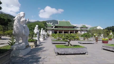Arhat marble statues, Main Hall, Buddhist Linh Ung Pagoda, Da Nang, Vietnam Видео 176955761