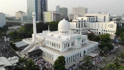 ARIAL VIEW OF AL AZHAR MOSQUE IN SOUTH JAKARTA Stock Footage 154130490