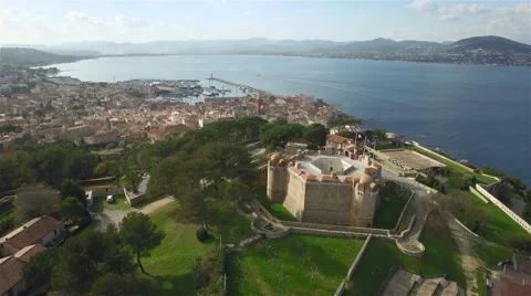Arial view of Citadelle de St. Tropez, The Famous village of French riviera Video stock 61164777