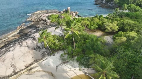 Arial View, Flight over they bay of Port Glaud, seychellen, Mahe, .Port Glaud Stock Footage 340666373