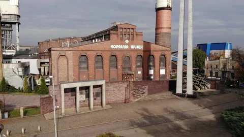 Arial view on Front of brick main building of historical coal mine. Vídeos de archivo 142510845