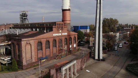 Arial view on Front of brick main building of historical coal mine. Vídeos de archivo 142510877