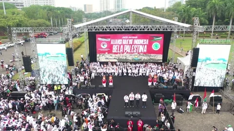 ARIAL VIEW OF PRO-PALESTINE PROTEST IN MONAS, JAKARTA, INDONESIA. Video stock 255219273
