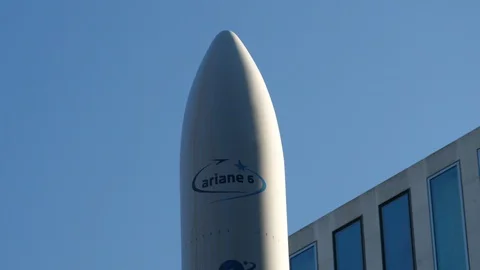 Ariane 6 rocket model launcher at Design Museum. Moving to Mars exhibition. Stockbeeldmateriaal 128522960
