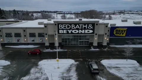 Ariel dolly out Bed Bath and Beyond Best Buy 4K Stock Footage 236472403
