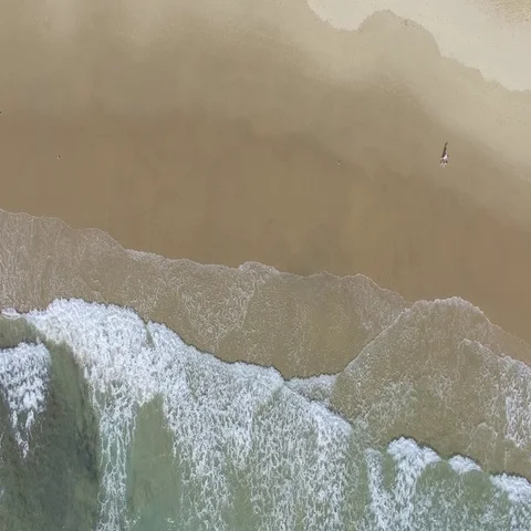 Ariel overview of waves on beach of Australia Video stock 69527861